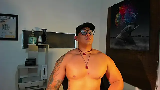 Snapshot of Colton_Massif chatting on January 15, 12:36 pm Colton Massif online show from January 15, 12:36 pm