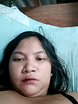 milkytitsmom4u online show from September 16, 5:19 am