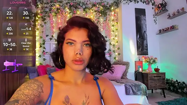 Snapshot of athena_samael69 chatting on December 4, 3:26 am athena samael69 online show from December 4, 3:26 am