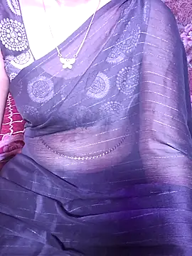 XBHUUME online show from April 4, 5:21 pm