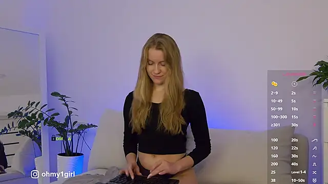 Fallinlove1 online show from December 5, 3:20 pm