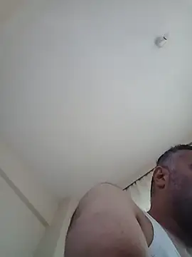 Snapshot of kevgir08 chatting on May 3, 11:16 am kevgir08 online show from May 3, 11:16 am
