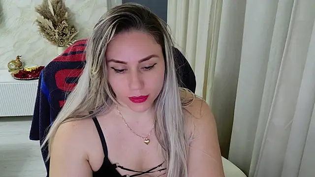 Snapshot of Annyfit4you chatting on February 26, 11:48 pm Annyfit4you online show from February 26, 11:48 pm