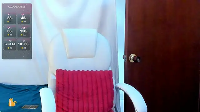 MatchedEyebrow online show from March 18, 9:43 pm