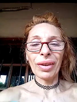 FrozenWaffle online show from February 13, 10:33 pm