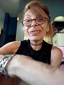 FrozenWaffle online show from April 10, 4:55 pm