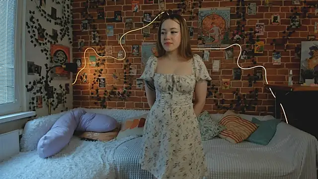 yamy yamy yamy online show from February 18, 11:44 am