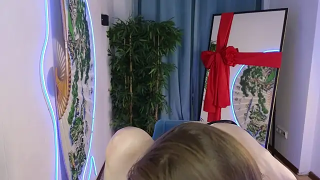 Snapshot of freya_nilsson chatting on January 14, 12:24 pm freya nilsson online show from January 14, 12:24 pm