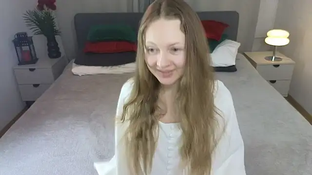 Snapshot of freya_nilsson chatting on February 13, 4:22 am freya nilsson online show from February 13, 4:22 am