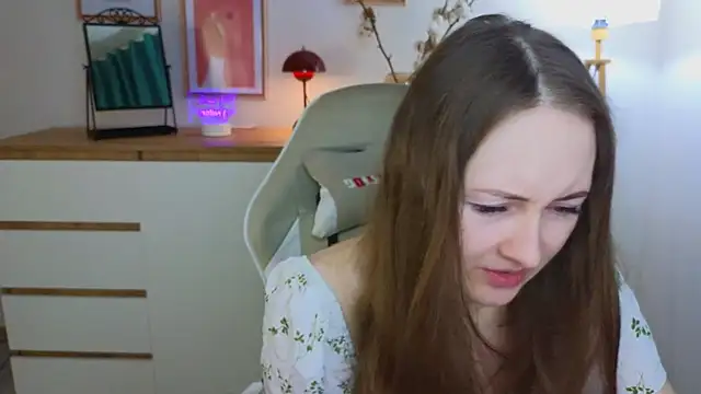 Snapshot of freya_nilsson chatting on March 4, 6:29 pm freya nilsson online show from March 4, 6:29 pm