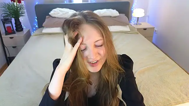 Snapshot of freya_nilsson chatting on March 22, 7:25 am freya nilsson online show from March 22, 7:25 am