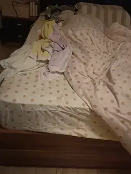 Snapshot of SkyMagKing chatting on November 8, 1:11 pm SkyMagKing online show from November 8, 1:11 pm