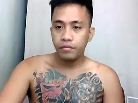 Snapshot of Thyler08 chatting on December 11, 1:26 am Thyler08 online show from December 11, 1:26 am