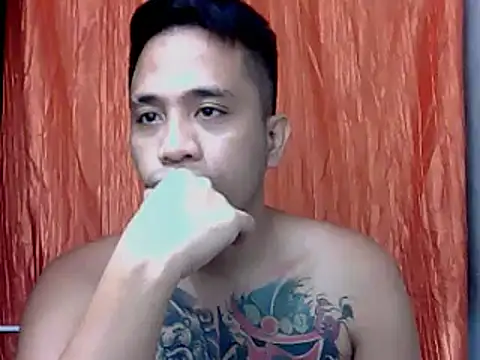 Snapshot of Thyler08 chatting on December 29, 6:03 am Thyler08 online show from December 29, 6:03 am