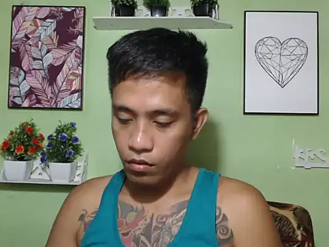 Snapshot of Thyler08 chatting on September 20, 6:03 am Thyler08 online show from September 20, 6:03 am