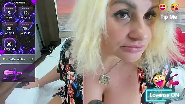 wildangeloflove online show from December 11, 5:37 pm