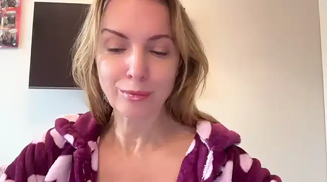 RachellAmazing online show from February 14, 9:56 am