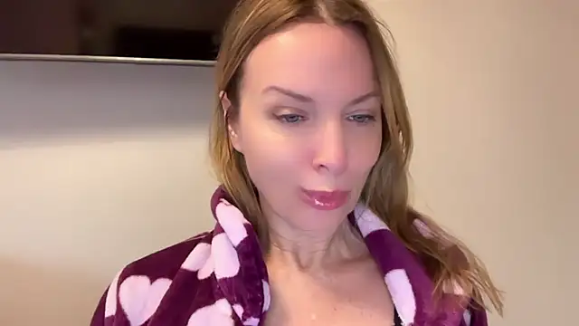 RachellAmazing online show from March 12, 7:24 am