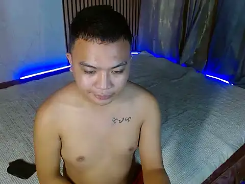 xsweetasian69x online show from December 18, 3:55 pm