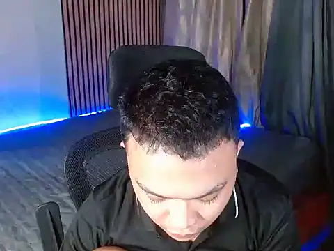 xsweetasian69x online show from January 15, 5:47 pm