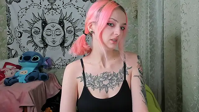 Snapshot of Cutie_Adelia chatting on December 7, 11:51 am Cutie Adelia online show from December 7, 11:51 am