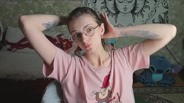 Cutie Adelia online show from April 25, 4:15 pm