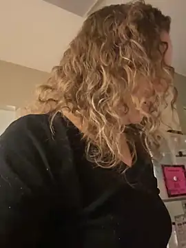 AuroraSummers online show from February 20, 4:07 am