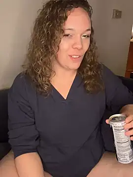 AuroraSummers online show from February 28, 3:59 am