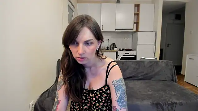 Snapshot of StacyTigerr chatting on February 20, 7:19 pm StacyTigerr online show from February 20, 7:19 pm