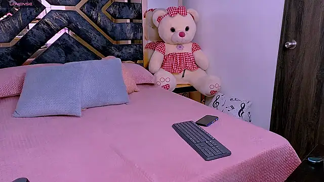 Tania white89 online show from May 22, 2:33 pm