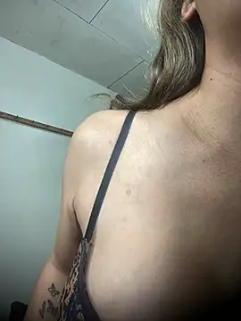 HugeKatarinaTS online show from February 14, 9:39 am