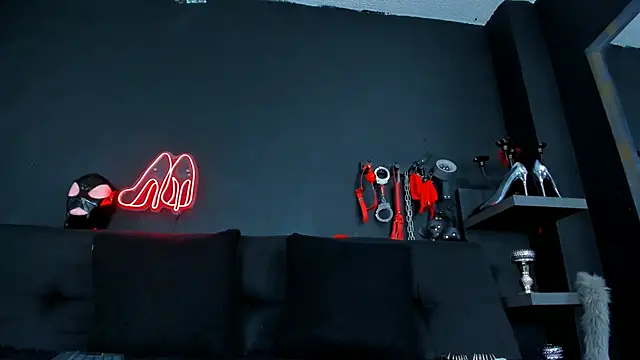 Snapshot of Amberstones chatting on February 19, 12:25 am Amberstones online show from February 19, 12:25 am