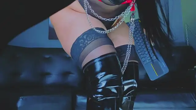 Snapshot of Amberstones chatting on September 16, 7:48 pm Amberstones online show from September 16, 7:48 pm