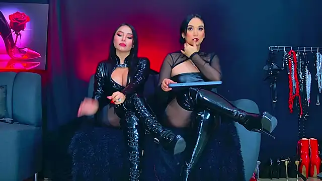 Snapshot of Amberstones chatting on November 27, 10:01 pm Amberstones online show from November 27, 10:01 pm