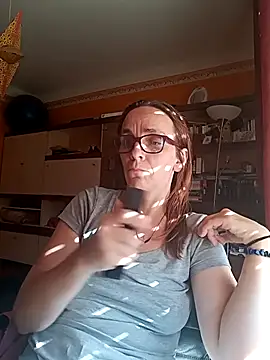 Dettybitch40 online show from September 11, 1:55 pm