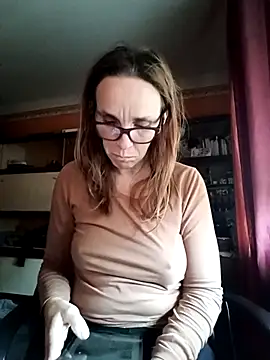 Dettybitch40 online show from October 11, 5:50 am