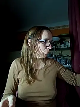 Dettybitch40 online show from November 2, 5:59 pm