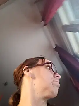 Dettybitch40 online show from November 8, 9:09 am