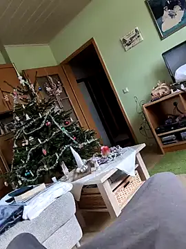 Snapshot of jungerbummser23 chatting on January 3, 9:15 am jungerbummser23 online show from January 3, 9:15 am