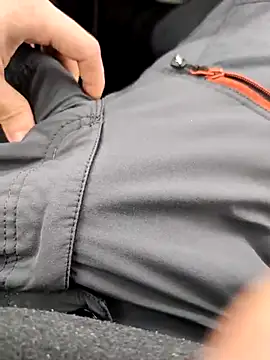 Snapshot of jungerbummser23 chatting on February 24, 10:48 am jungerbummser23 online show from February 24, 10:48 am