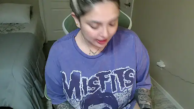 nativepumpkin95 online show from January 31, 3:09 am