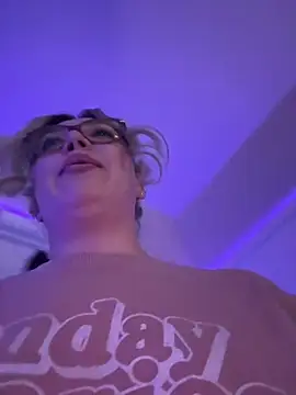 nativepumpkin95 online show from February 21, 6:29 am