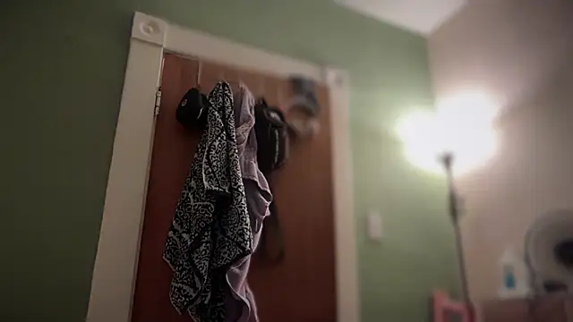 nativepumpkin95 online show from December 19, 12:28 am