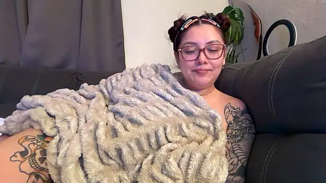 nativepumpkin95 online show from March 24, 4:39 am