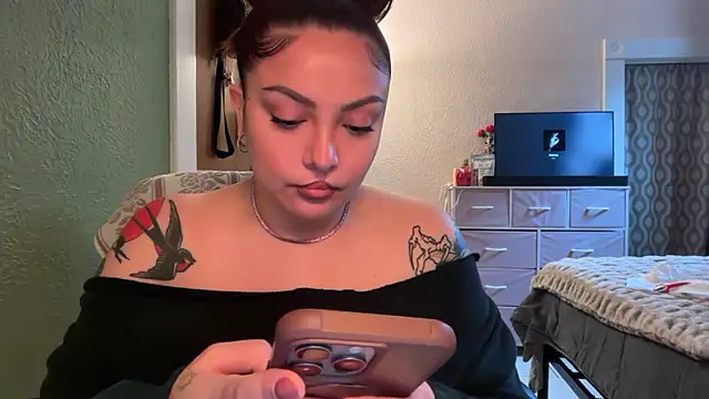 nativepumpkin95 online show from June 19, 11:08 pm