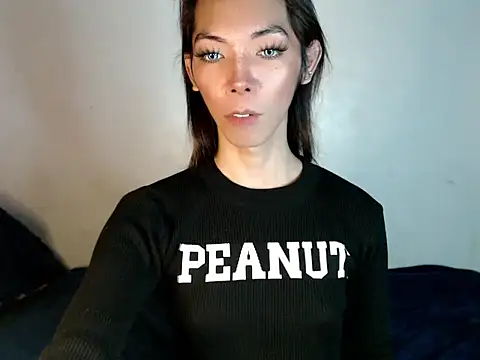 Snapshot of perly_169 chatting on December 15, 3:13 am perly 169 online show from December 15, 3:13 am