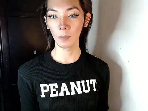 Snapshot of perly_169 chatting on December 21, 11:13 pm perly 169 online show from December 21, 11:13 pm