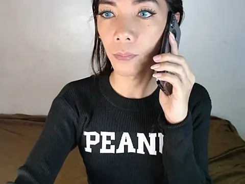 Snapshot of perly_169 chatting on January 18, 5:52 am perly 169 online show from January 18, 5:52 am