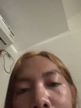 Snapshot of perly_169 chatting on April 11, 5:17 pm perly 169 online show from April 11, 5:17 pm