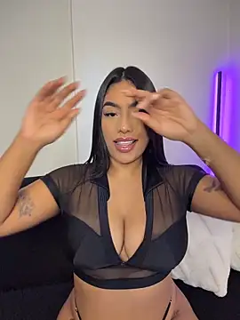 Sara mocca  online show from April 7, 7:58 pm